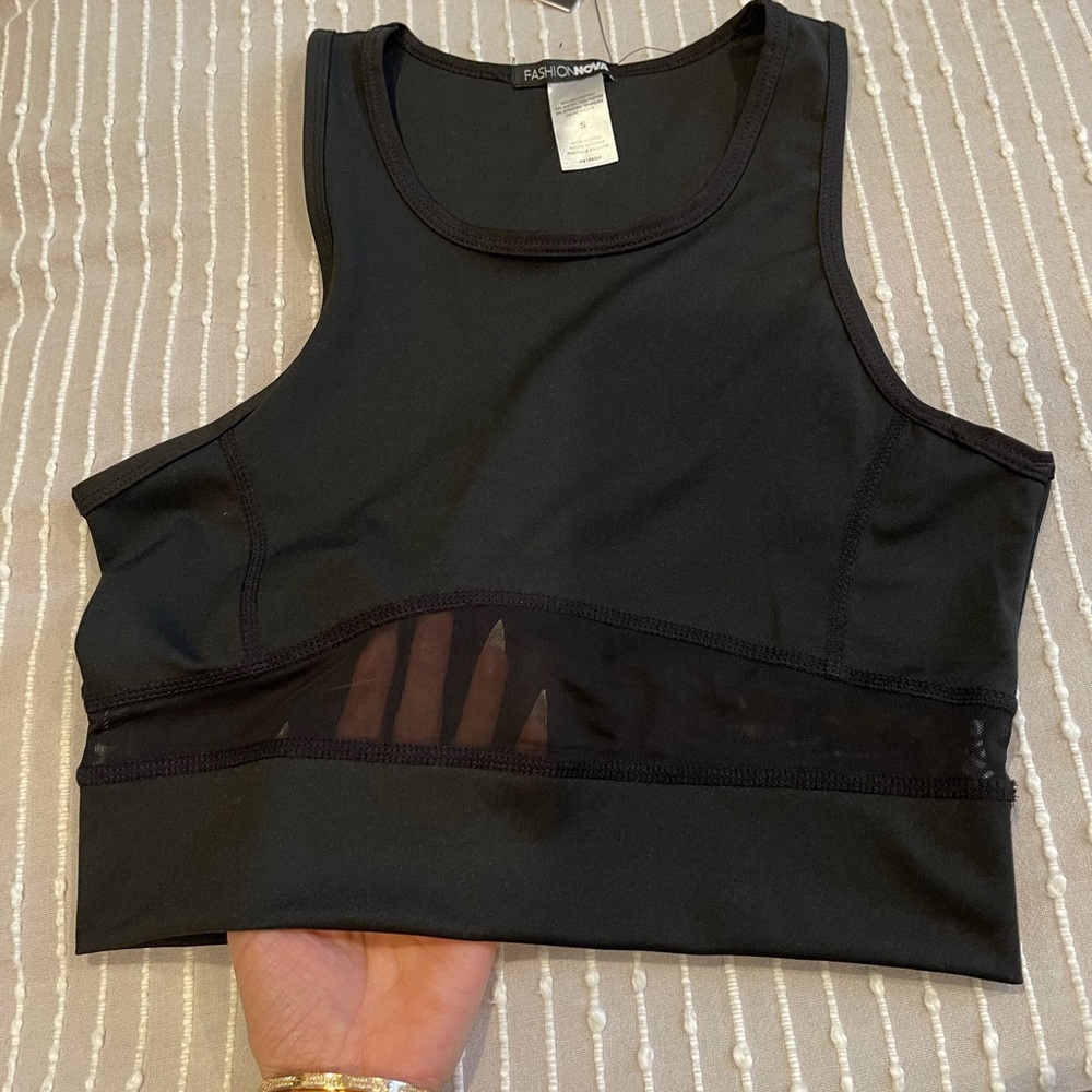 Mesh Panel Workout Set - Picture 3 of 5